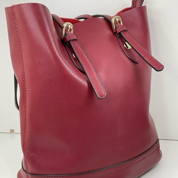 Burgundy Leather Bucket Bag with Adjustable Straps & Removable Lining EUC - Picture 1 of 11